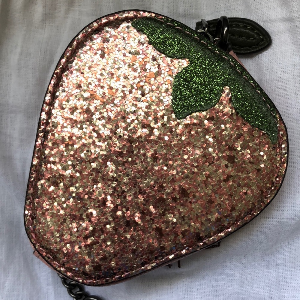 Coach strawberry card chain purse - Picture 2 of 3